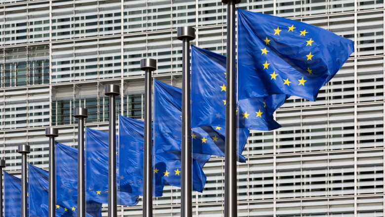 Comisia Europeană încearcă să găsească soluții pentru ca Ungaria și Slovacia să renunțe la petrolul rusesc