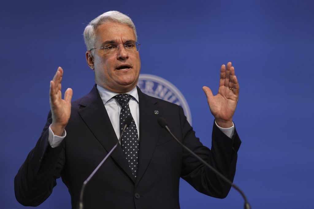 Ministrul Muncii acuză PSD de sabotajul reformei salarizării