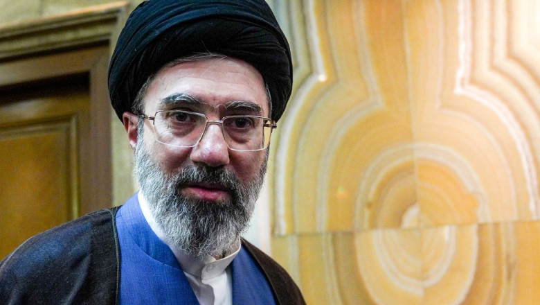 Mojtaba Khamenei, întâlnire secretă cu președintele Iranului. Teheranul anunță noi imagini cu liderul…