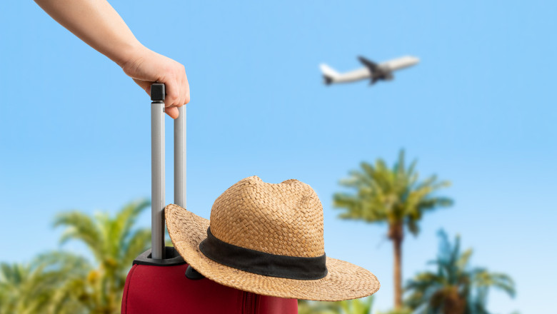 Românii au cheltuit pe vacanțele în străinătate dublu față de încasările din turismul românesc. „România e…
