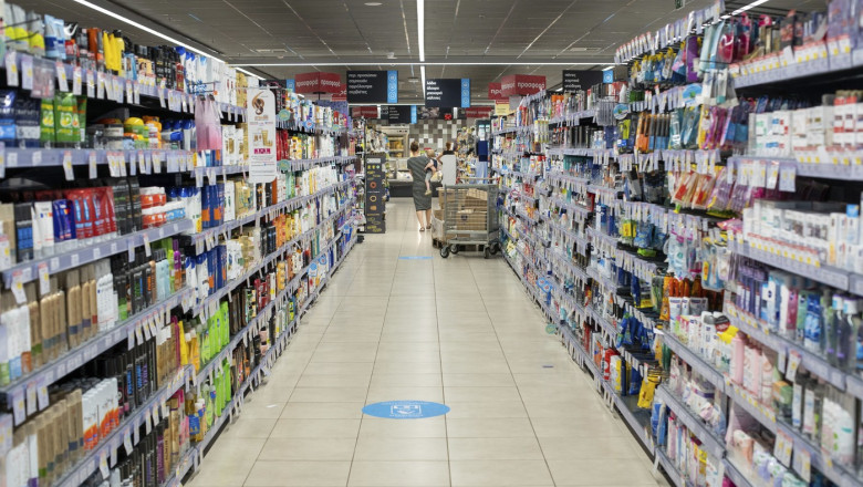 Supermarketurile anunță măsuri pentru reducerea consumului de electricitate