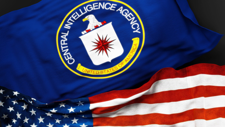 Salvați vieți pentru America, acum arestat de ICE: povestea fostului informator CIA