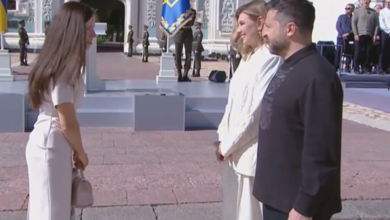 Mirabela Grădinaru a mers la Kiev de Ziua Independenței. Partenera lui Nicușor Dan a fost invitată și la…