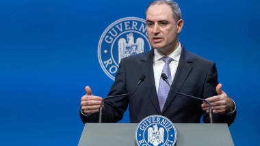 S&P România: Nazare avertizează că scăderea deficitului nu înseamnă relaxare