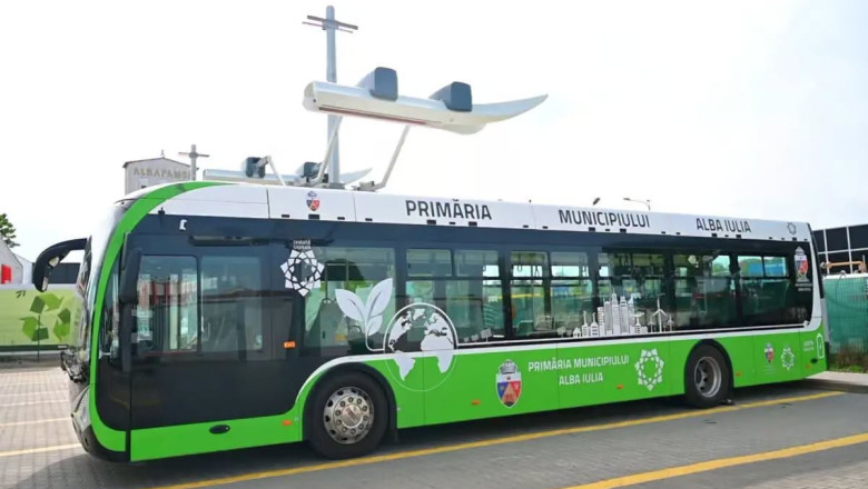 Transportul public din Alba Iulia, suspendat două luni din cauza datoriilor primăriei către operator, a…