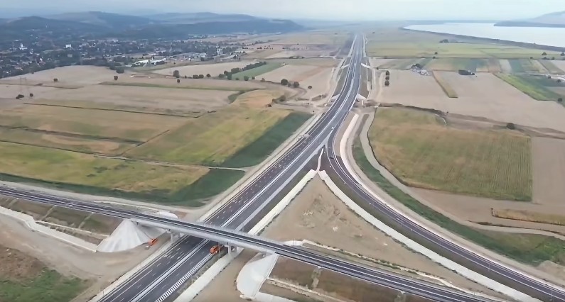 A7 la Bacău: 47 km deschid luni la 16:00, 2h38m de drum din București