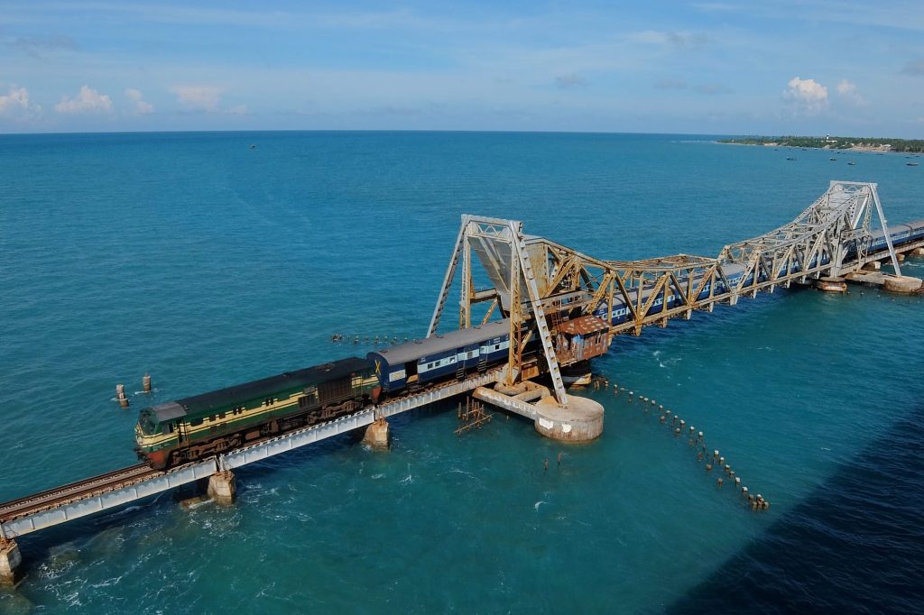 Rusia visează la o cale ferată până la Oceanul Indian după ce atacurile cu drone din Marea Neagră i-au perturbat transporturile