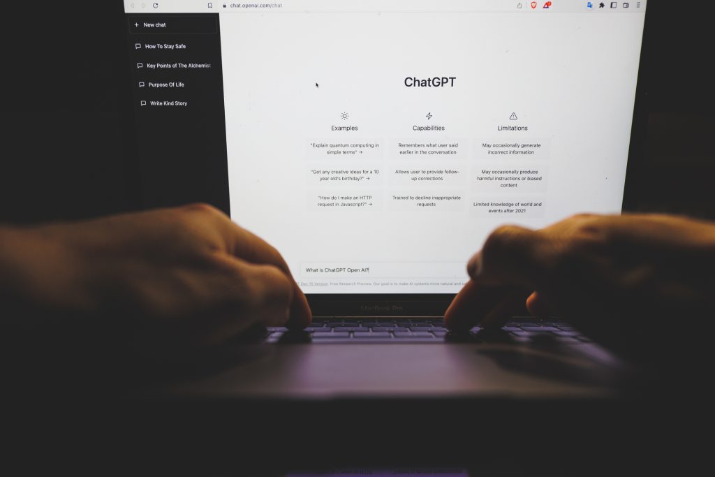 OpenAI anunță schimbări la ChatGPT după val de procese în SUA
