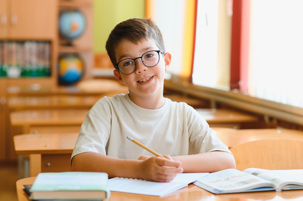 [P] Top 10 criterii clare când compari manuale școlare pentru gimnaziu: ghid pentru părinți și profesori