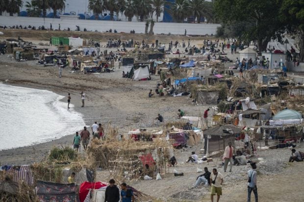 Localnic din Ceuta: „Este normal să mergi înarmat pe stradă?“