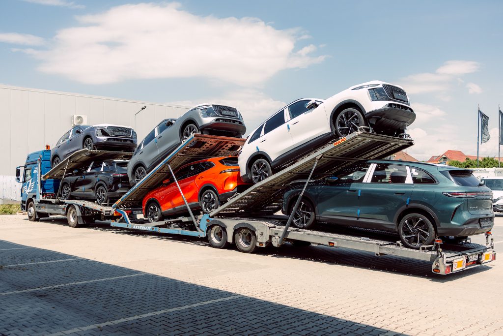 LEPAS pe șoselele din România: primele automobile ale brandului au ajuns la Sibiu/ Brandul premium al grupului Chery își extinde prezența în Europa și intră pe piața din România