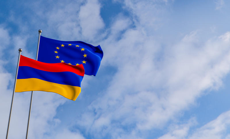 UE așteaptă cu interes cererea Armeniei de aderare după Erevan