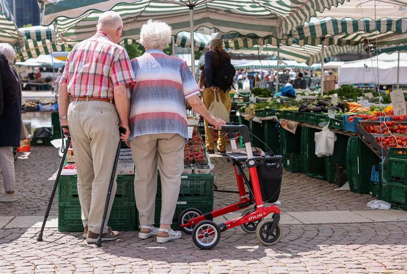 Vârsta de pensionare va crește în România la 67 de ani