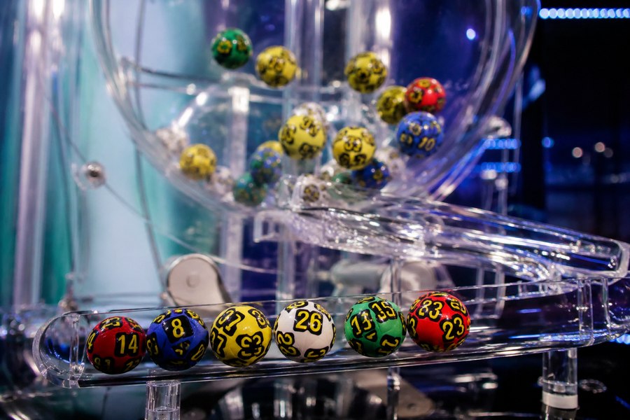 Trageri Loto 30 august 2026: Milioane de lei la 6/49 și Joker