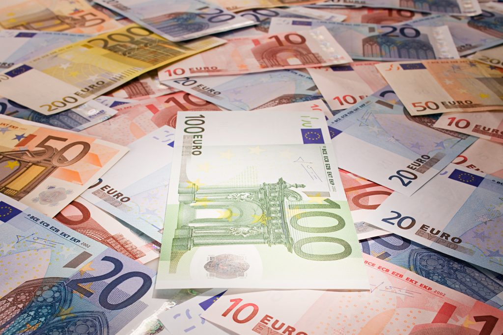 „Noi nu suntem Olanda”. Un reputat economist spune cum a evitat România să fie retrogradată la „junk” și vine cu un avertisment