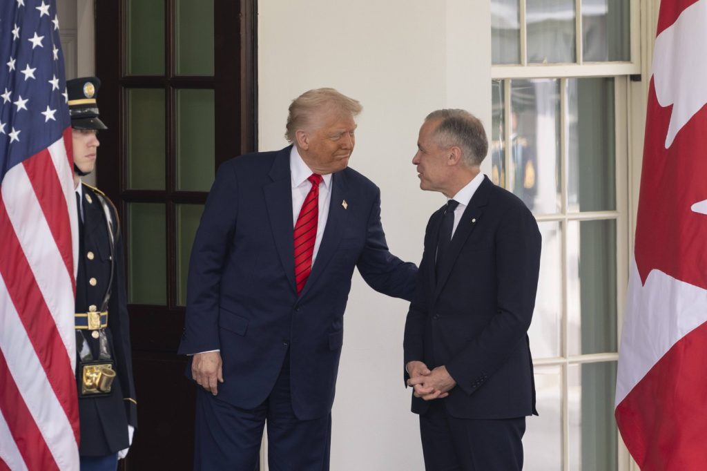 Trump amenință Canada cu noi taxe vamale. „Canada jefuiește SUA de mulți ani”
