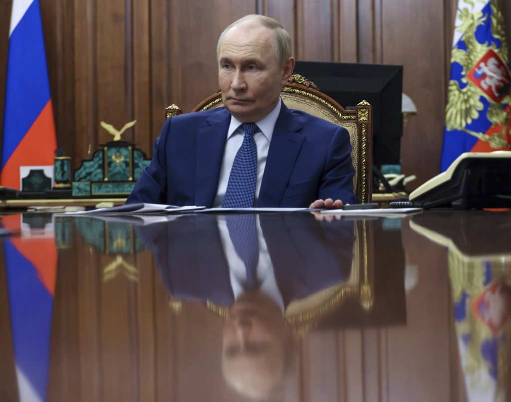 Putin elimină restricțiile conturilor de tip C în sectorul bancar