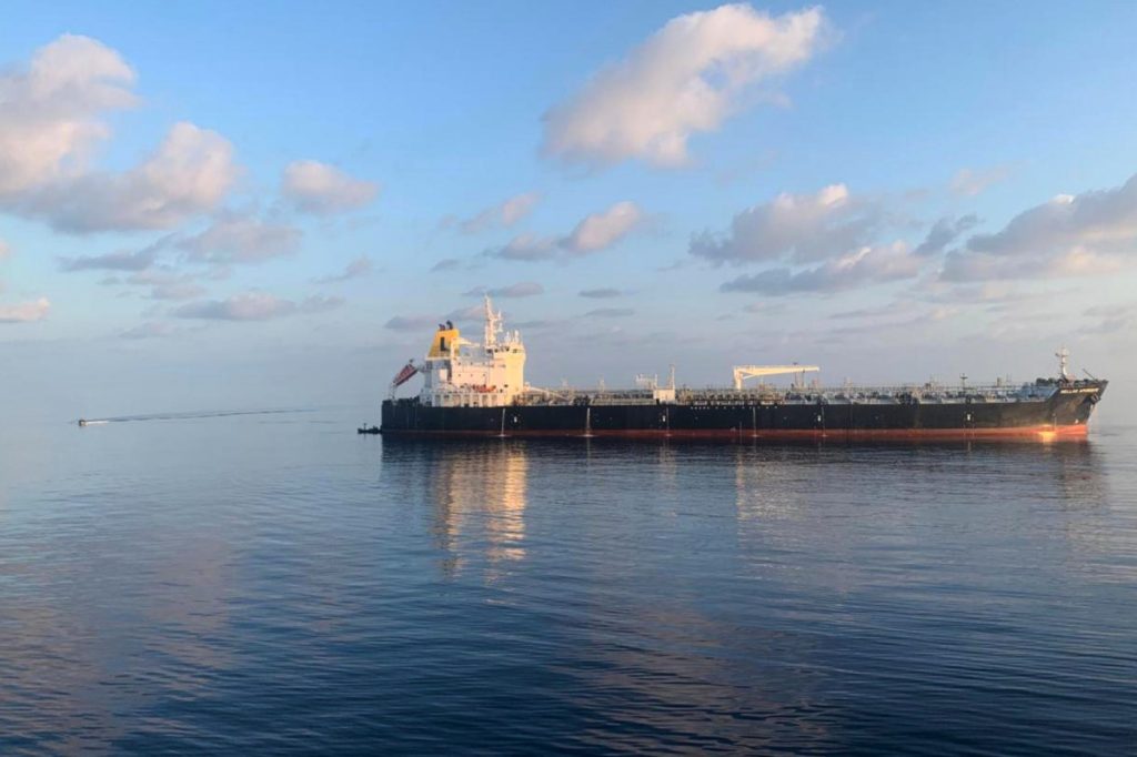 Pirați somalezi controlează petrolier în largul Yemenului
