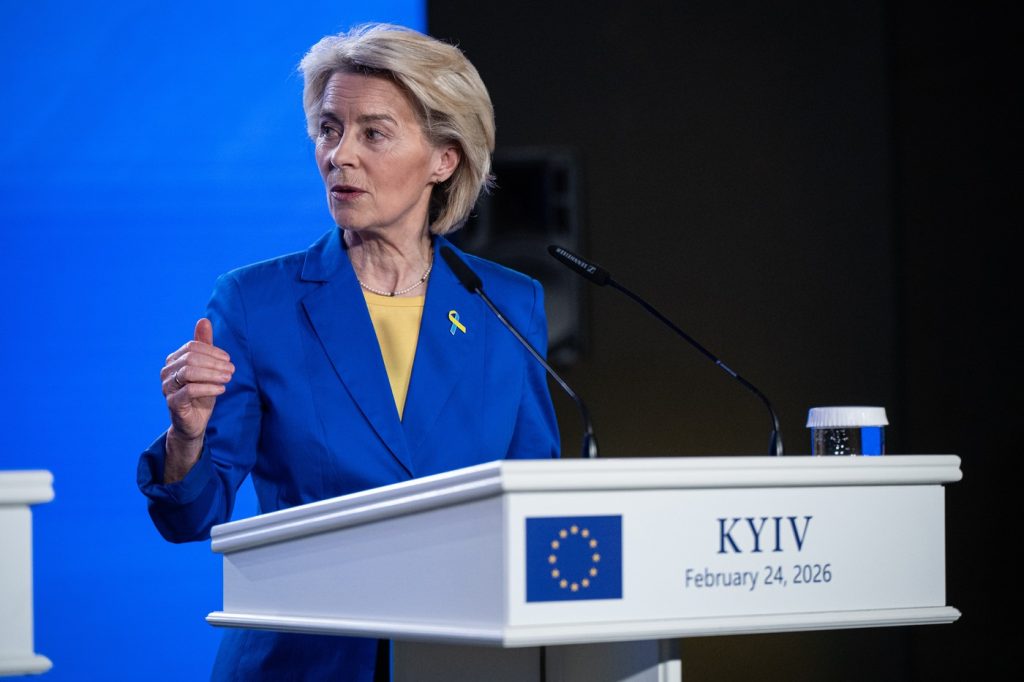 Ursula von der Leyen îi cere premierului Spaniei măsuri mai dure pentru protejarea frontierelor UE, după criza migranților din Ceuta 