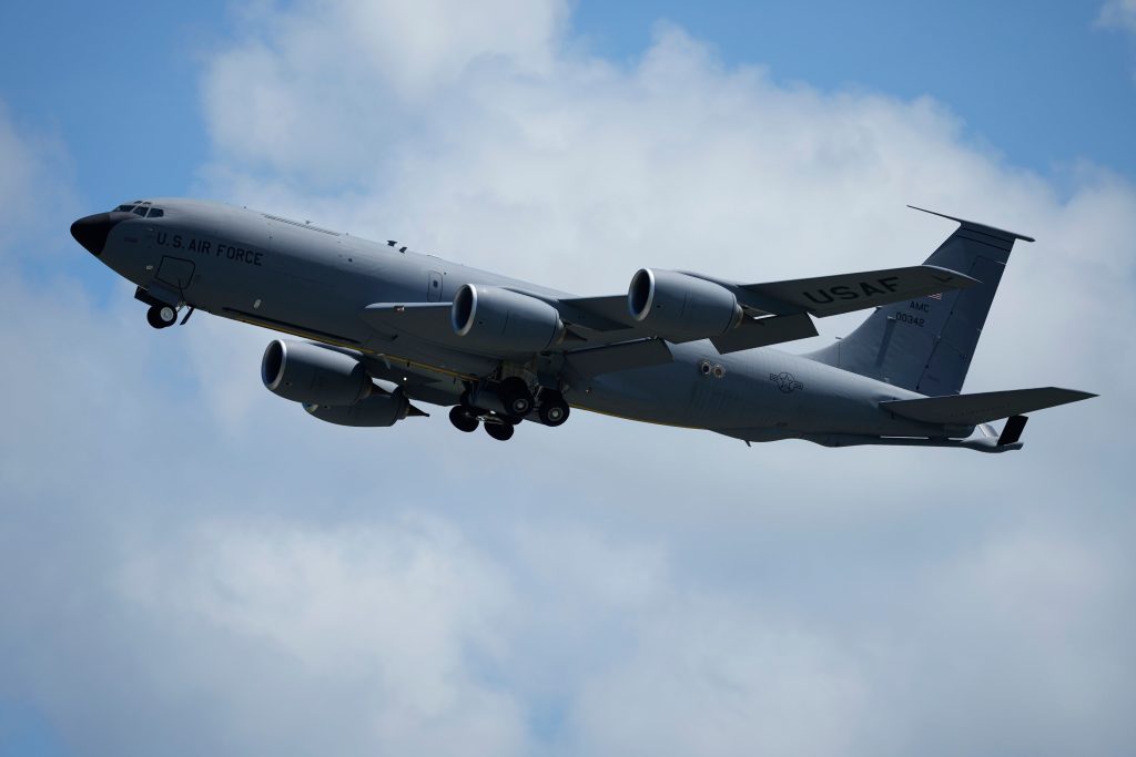 Aeronavele militare americane care au indignat Iranul părăsesc Bulgaria. Anunțul guvernului de la Sofia