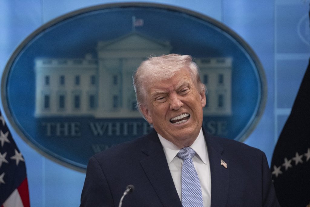 După cererea Iranului de despăgubiri, Trump cere compensații de la Teheran