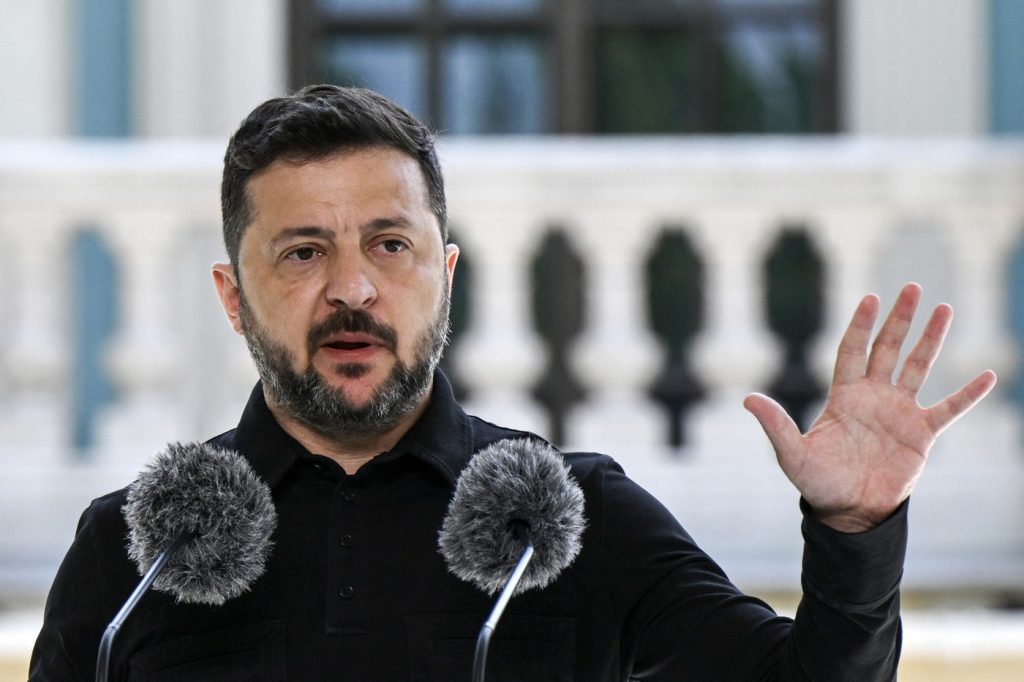 „Un tsunami”. Prima reacție a lui Zeleski după ce popularul ministru demis al Apărării a cerut alegeri în Ucraina