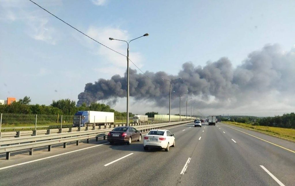 Raid cu drone la periferia Moscovei: cinci mor după lovirea depozit