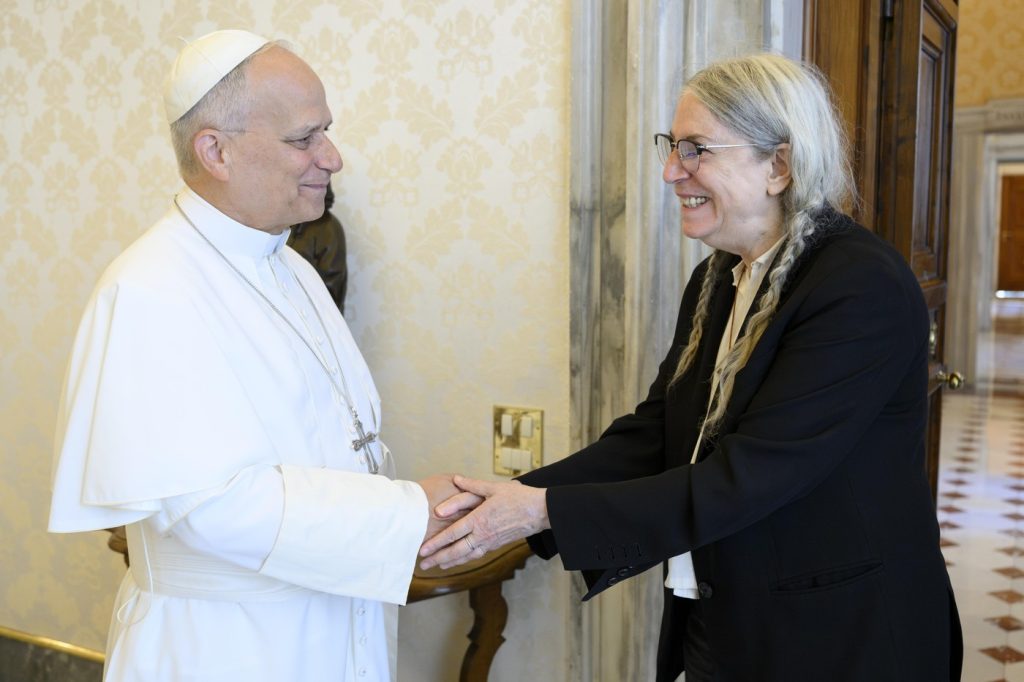 Patti Smith vizitează Papa Leon: legătura cu Vaticanul legendei punk