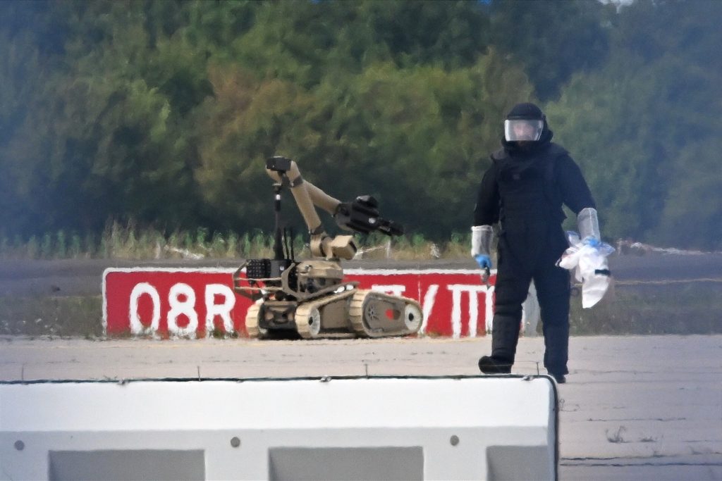 Escaladare fără precedent în Europa: pe aeroportul din Leipzig, Germania, a pătruns o dronă folosită de Rusia în Ucraina, încărcată cu explozibil Semtex / Tot acolo, un avion DHL s-a ciocnit de ceva