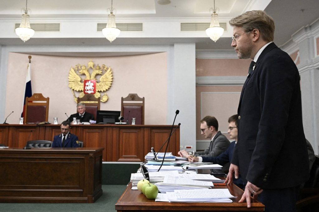 Iabloko, singurul partid anti-război din Rusia, a fost exclus din alegerile parlamentare