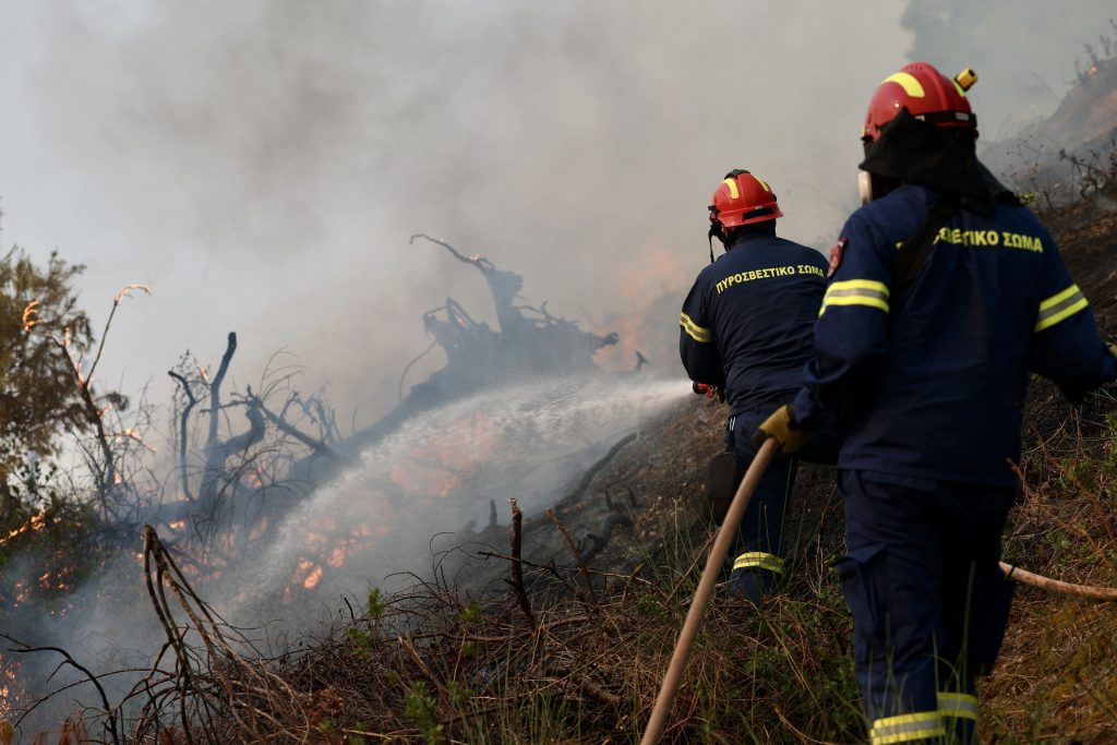 Incendiu pe insula grecească Skyros din Marea Egee. Ordin de evacuare pentru o localitate