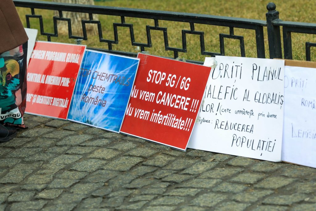 De ce riscă să piardă țările democratice lupta cu populismul. „Ajunge. Până aici”. Nu putem tăcea când sunt negate legile fizicii. Exemplul de care avem nevoie în România 
