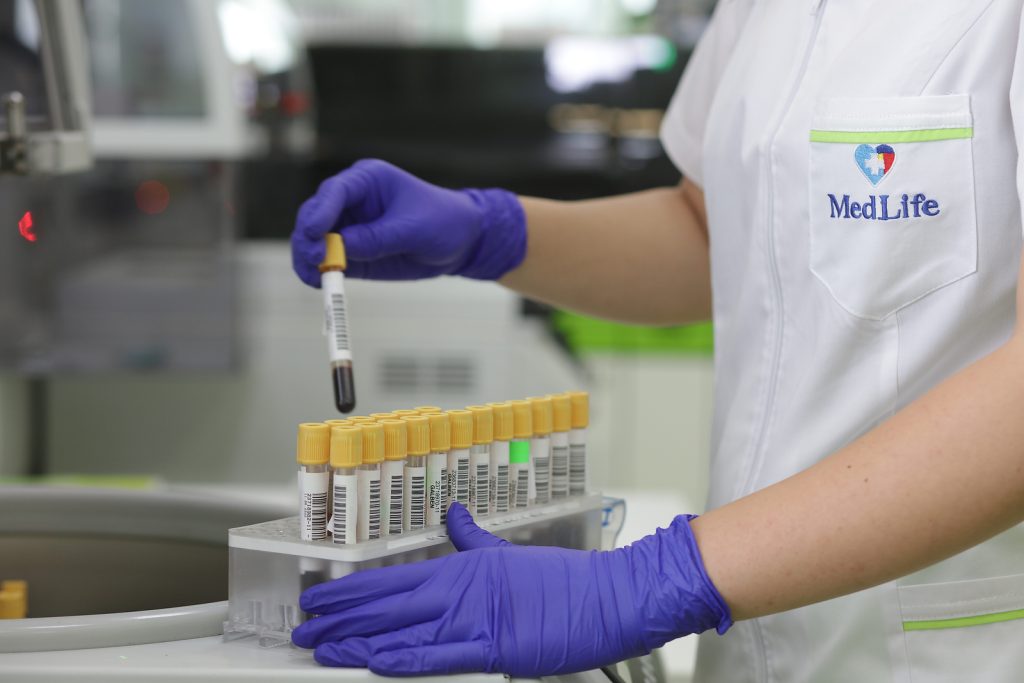 Infecția cu HPV poate evolua mulți ani fără simptome. Ginecolog: „Genotiparea HPV este principala metodă de identificare a tulpinilor cu risc oncogen”