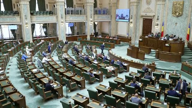 Peste 120 de aleși ar putea rămâne fără funcții dacă Legea integrității va fi promulgată. USR, avertisment pentru PNL