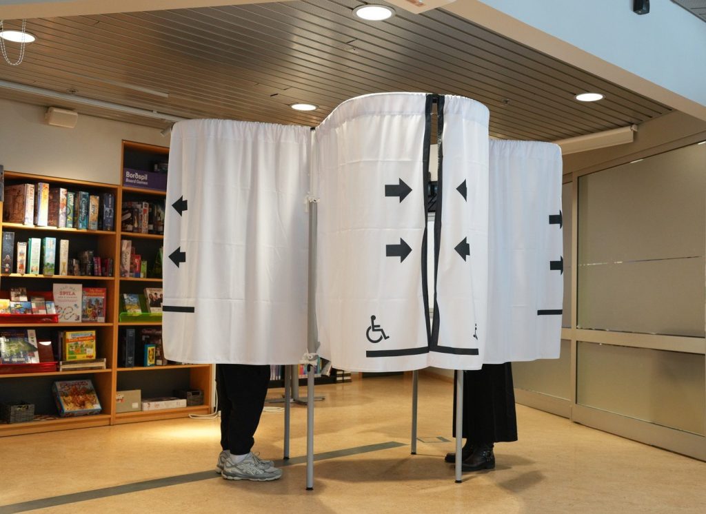 Primele date de la referendumul din Islanda privind negocierile de aderare: Răsturnare de situație la numărarea voturilor