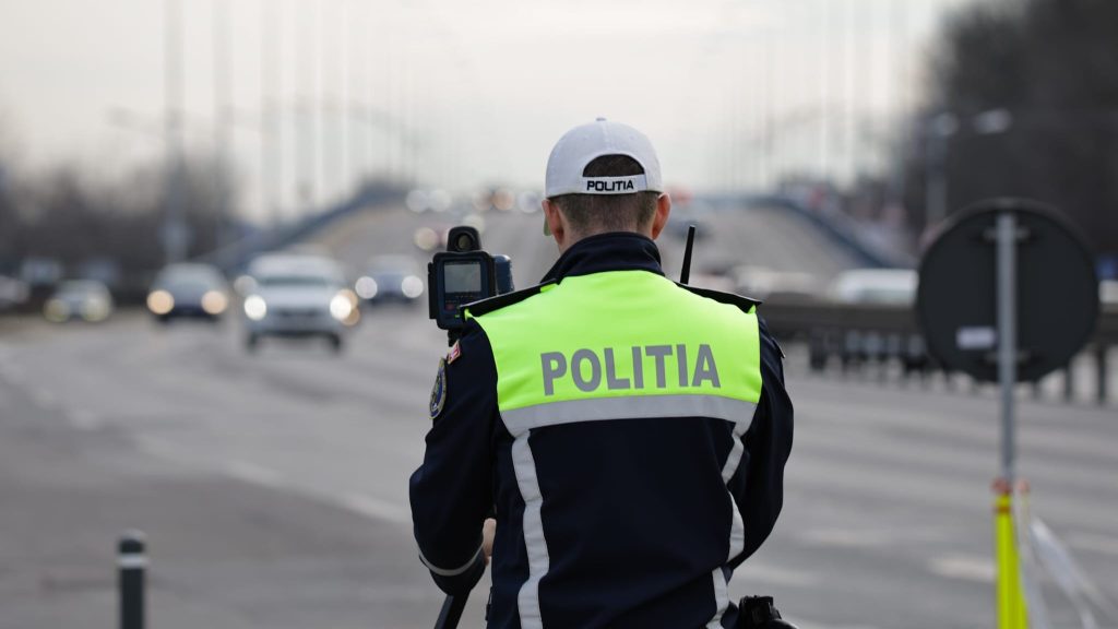 Șofer, prins de noul radar TruCAM II gonind cu 185 km/h spre Ploiești, pe DN1. Ce amendă a primit