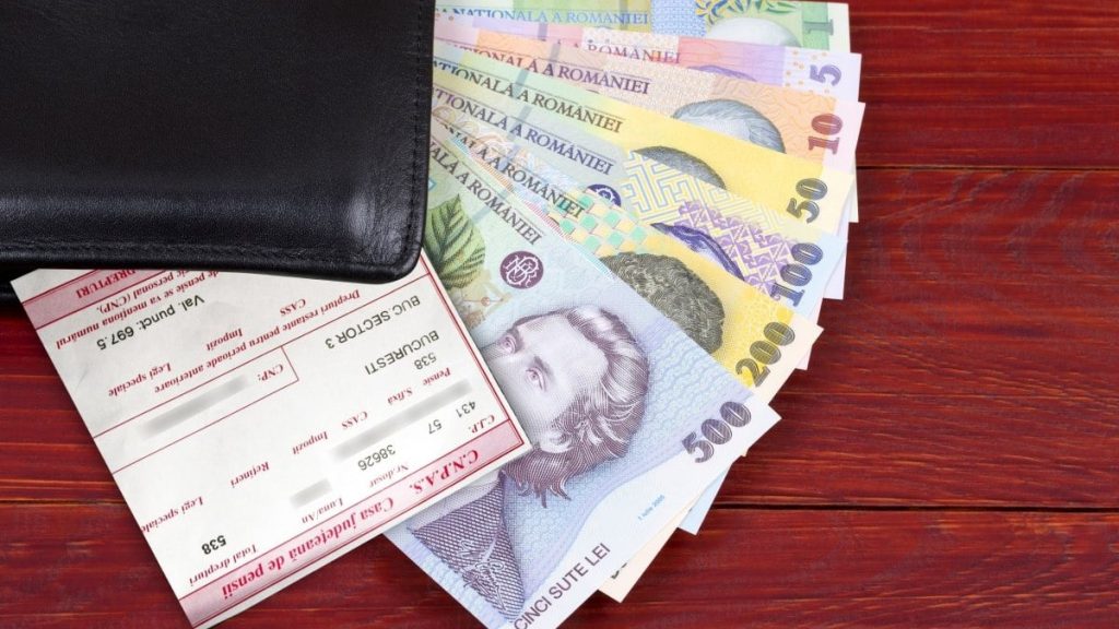 Pensiile intră în octombrie 2026: plăți pe card și Poșta Română