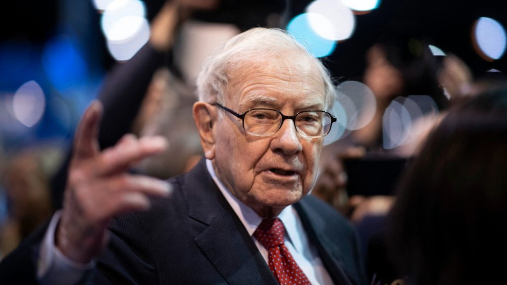 Warren Buffett, oracolul din Omaha, predă ștafeta fiului la 71 de ani