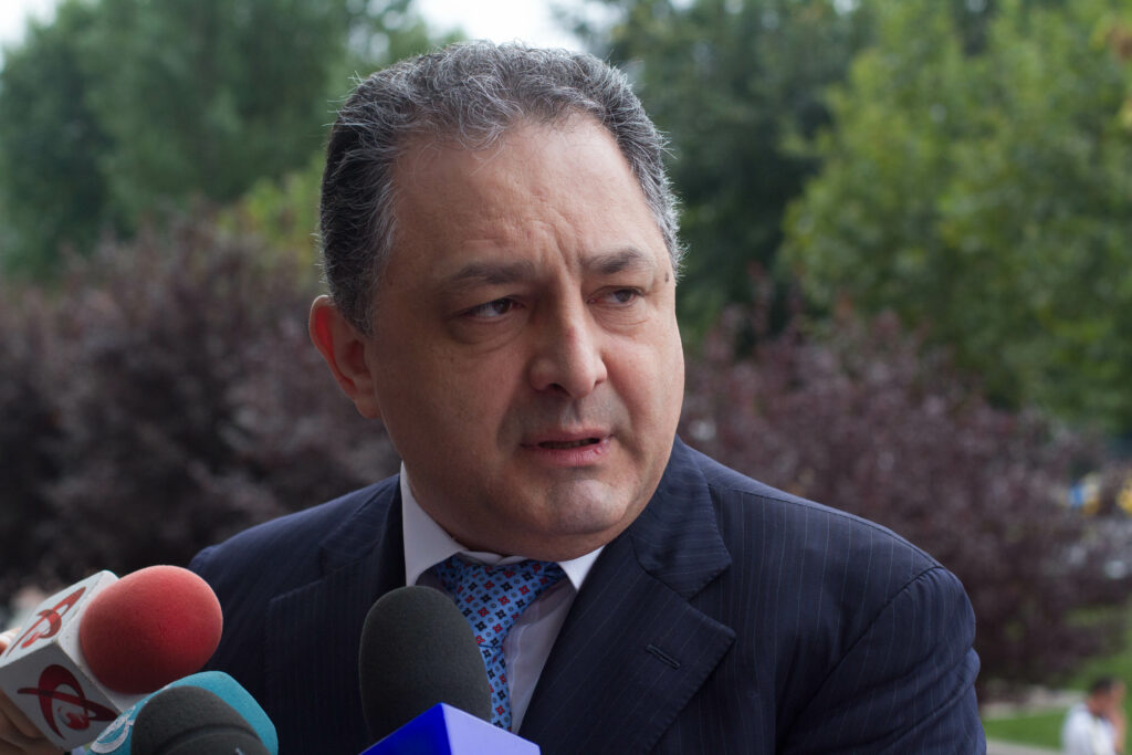 Judecătorul care a respins arestarea lui Călin Georgescu l-a lăsat în libertate și pe Marian Vanghelie. Vanghelie: Să se vadă cât de corect e. Ăsta trebuie să intre în istorie