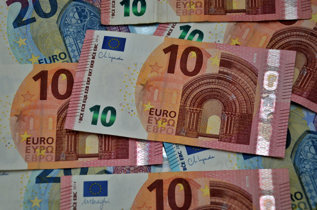 Păcatul financiar al Europei: Topul mondial al datoriilor și paradoxul incredibil al uneia dintre cele mai mari economii