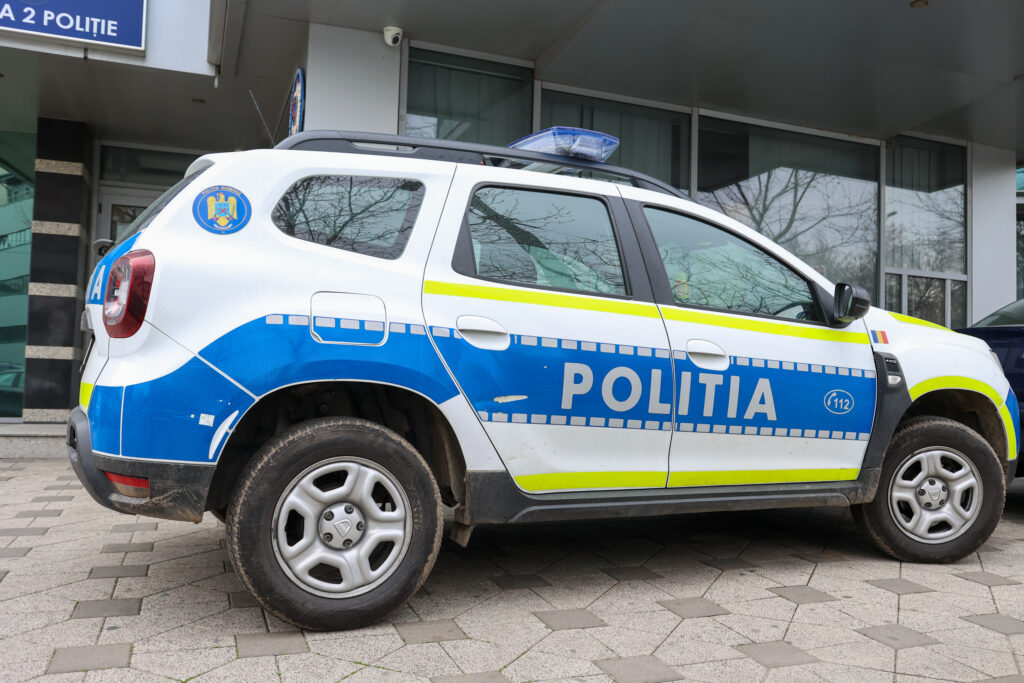 Căutări pentru băiatul dispărut lângă Bacău, 250 voluntari se alătură