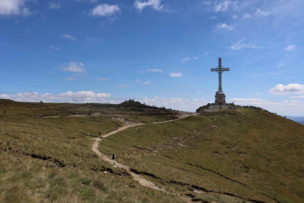 Ziua Crucii: Vârful Caraiman onoră eroilor români Primul Război Mondial