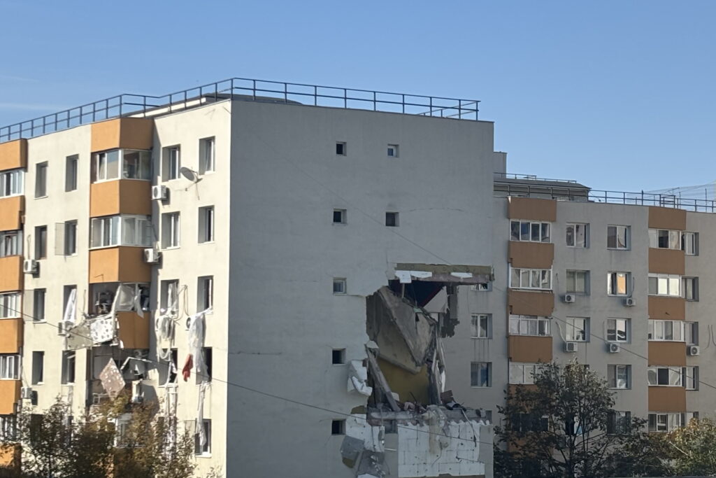 Primăria Capitalei începe lucrările de punere în siguranță a blocului afectat de explozia din Rahova