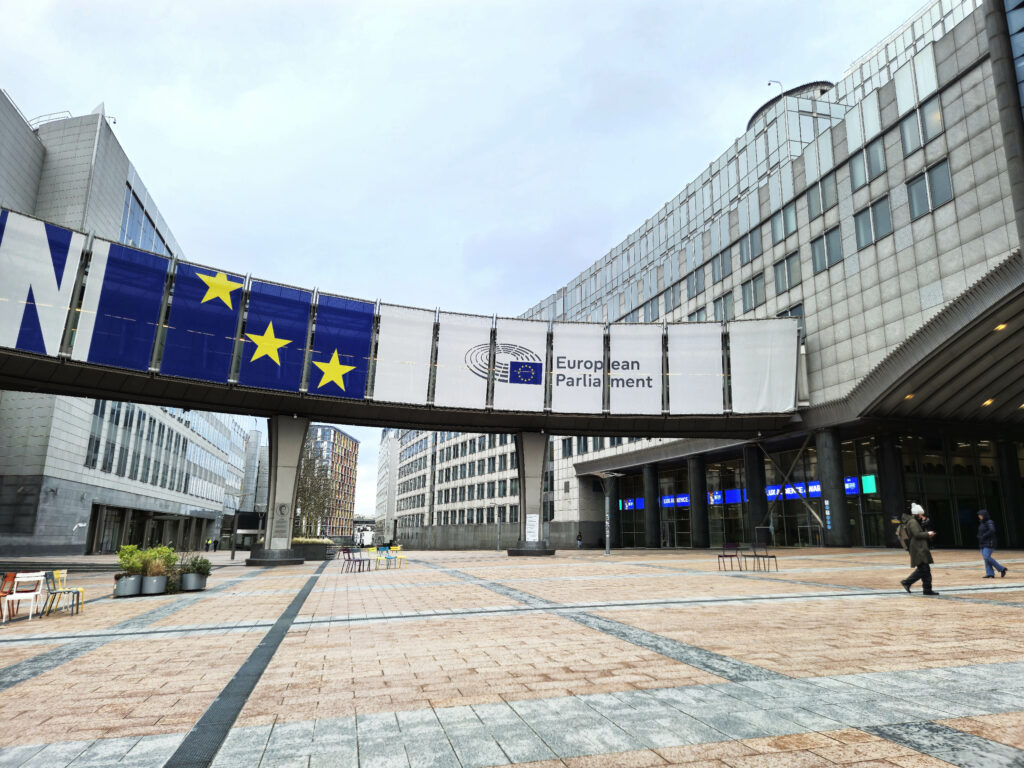 Parlamentul European își consolidează relația cu Canada. Un nou birou de reprezentare va fi deschis la Ottawa