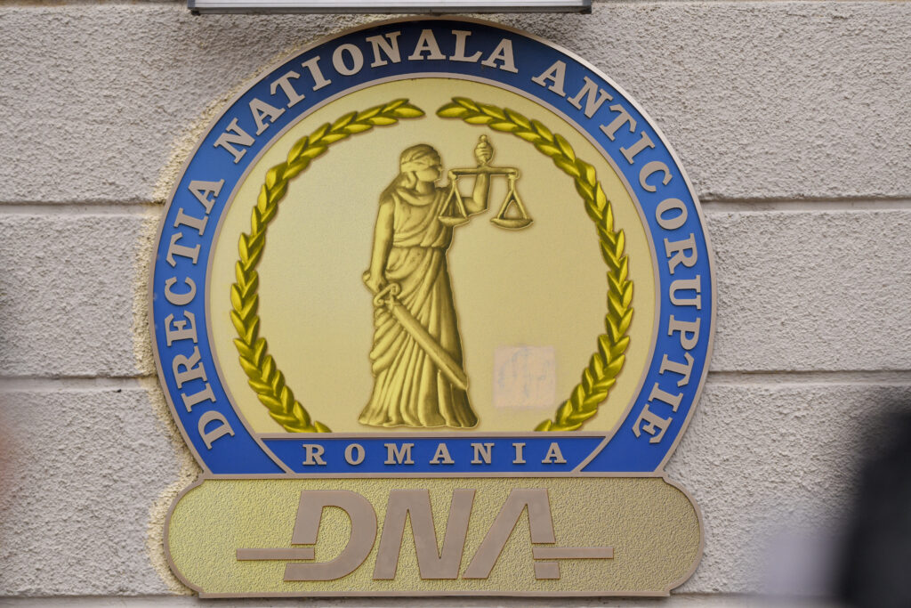DNA percheziționează Finanțele Timișoara: fiul lui Neluțu Varga suspect