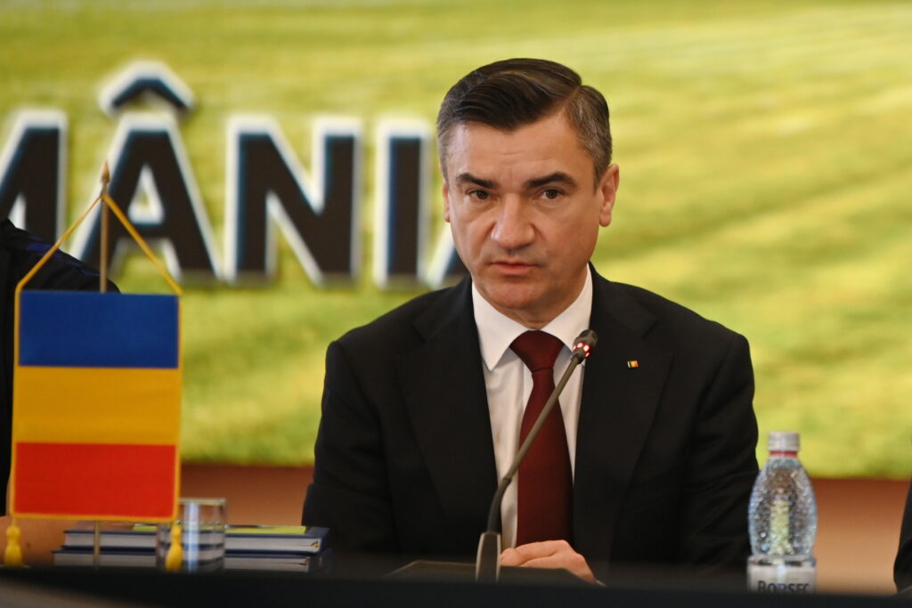 Dispută între Iași și Bacău din cauza bannerelor despre pistele de biciclete. Chirica: „Atac politic gratuit, un exercițiu de imagine inutil și jignitor”