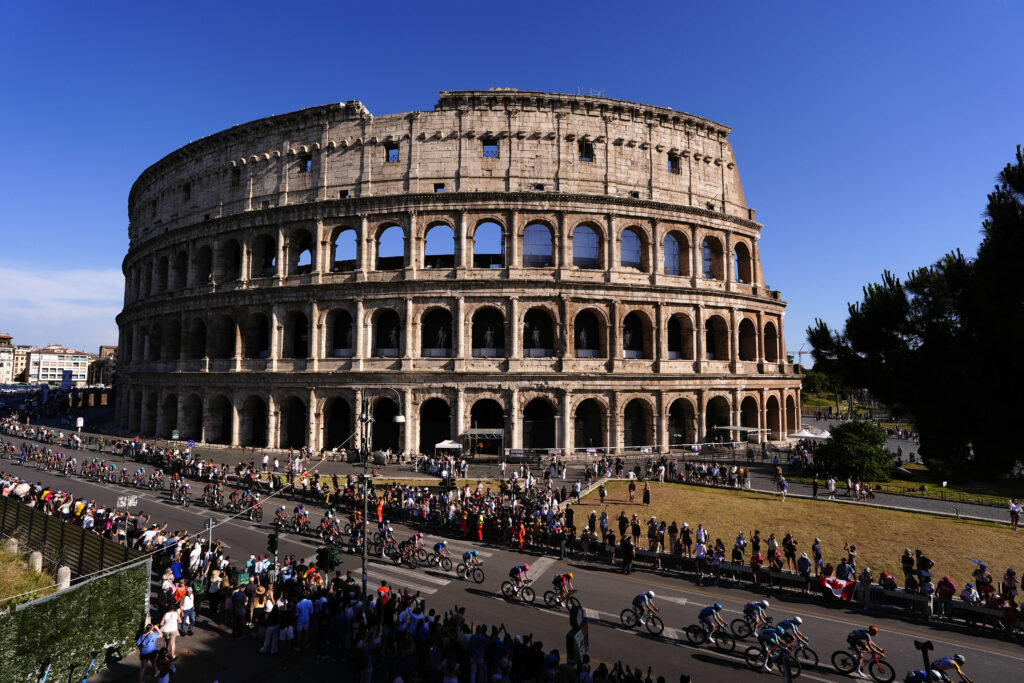 Roma: Muncitor de 22 ani moare într-un accident la Colosseum