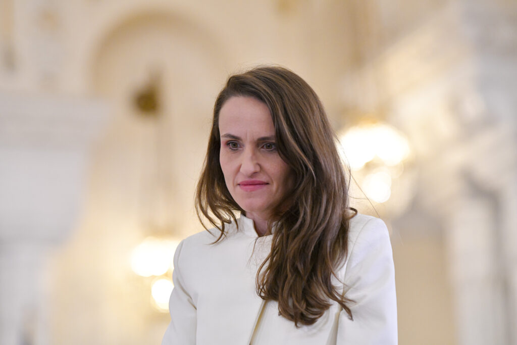 Oana Țoiu a condus delegația României la Conferința Generală AIEA: Țara noastră vrea să își consolideze rolul de furnizor de energie nucleară la nivel european
