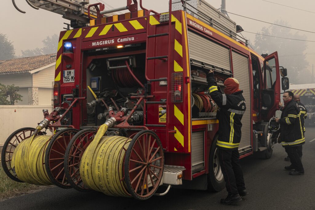Incendiu devastator în Liverpool: patru morți și o spitalizare