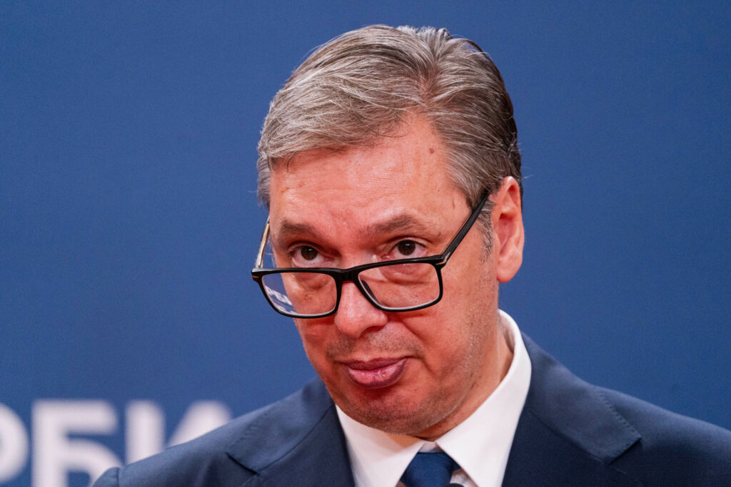 Muntenegru se apropie de UE, dar Serbia îl încetinește